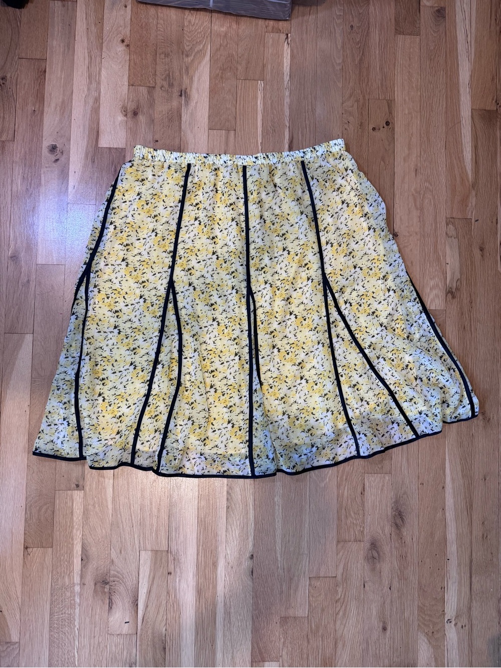 Louis Dell'Olio Linea Yellow Floral Chiffon Godet Midi Skirt Black Piping 1X